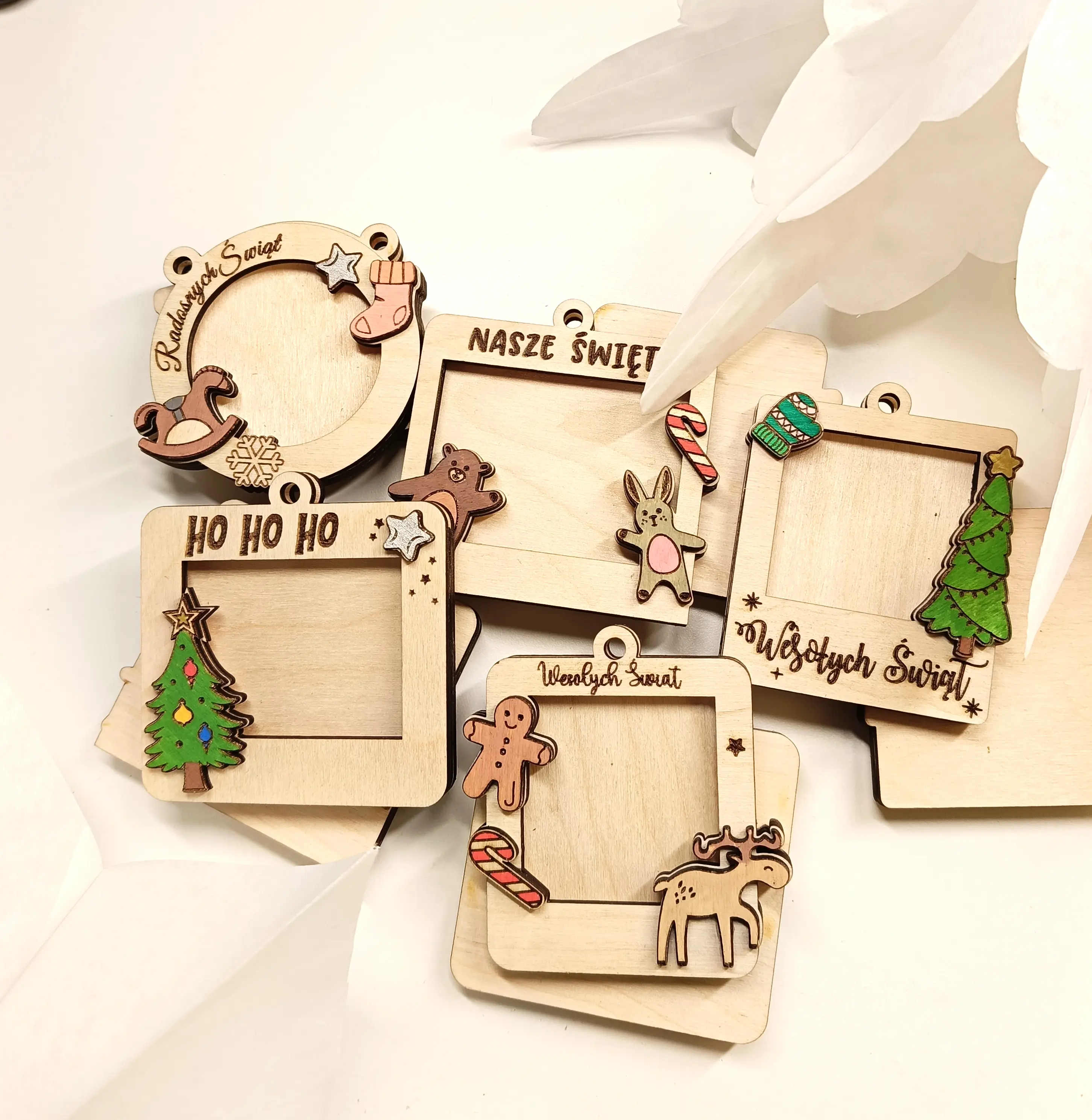 Ramki na zdjęcia w stylu świątecznym